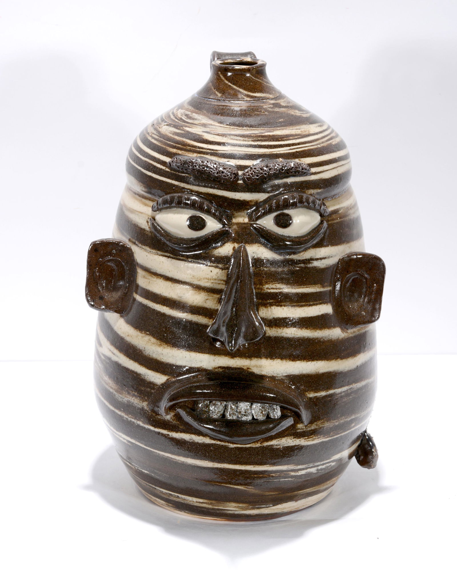 Wayne Hewell. XL 5 Gallon Swirl Face Jug. (1 of 4)