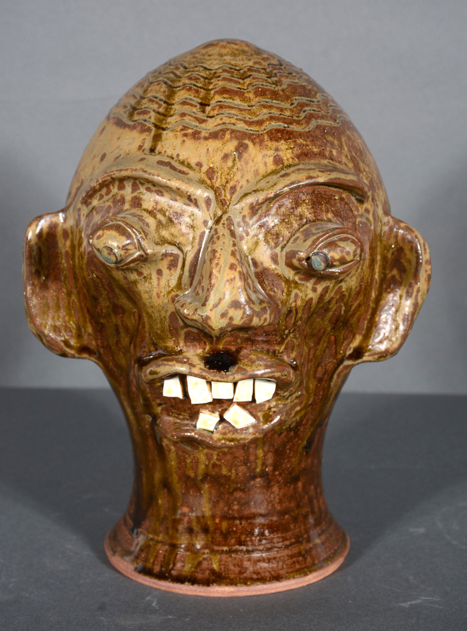 Charles Lisk. Medium Size Wig Stand. (1 of 4)