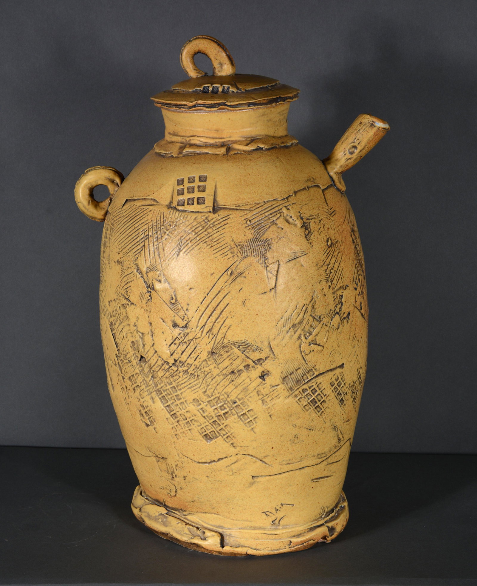 Glenn Dair. Extra Large Art Pottery Tea Pot. (1 of 5)