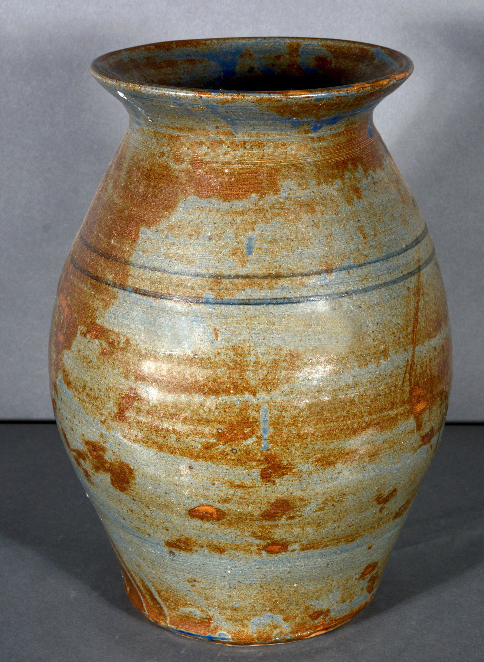Jerry Brown. Large Vase. (1 of 2)