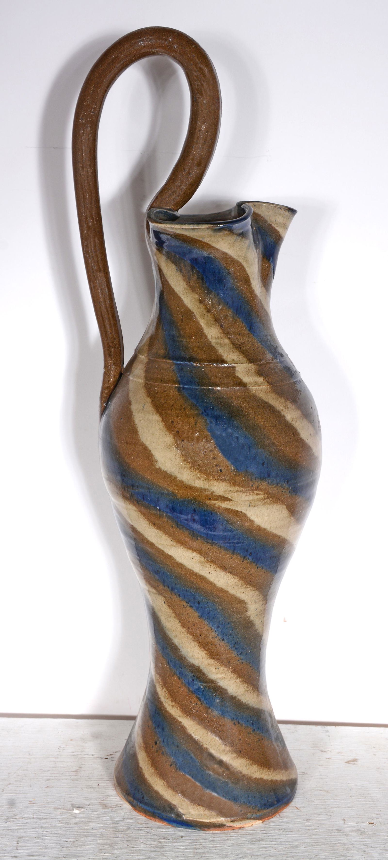 Steve Abee. Tall Rebecca Pitcher. (1 of 2)