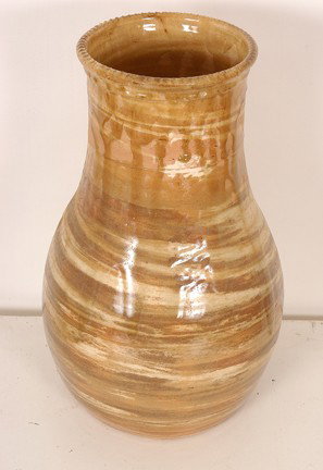 Wayne Hewell Large Vessel.: 17.5"h. 2004. Mint condition. Est. $200-300. Ship: $65
