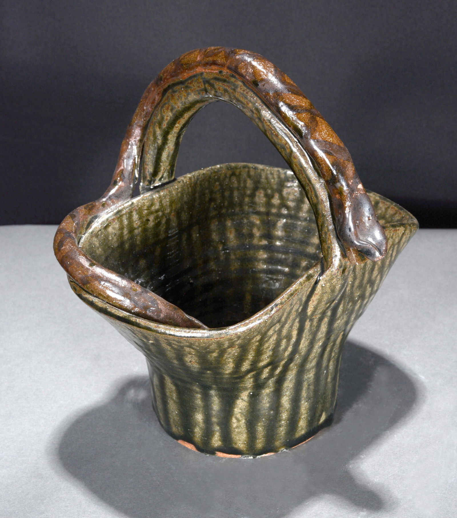 Cleater & Billie Meaders. Pottery Basket. (1 of 3)