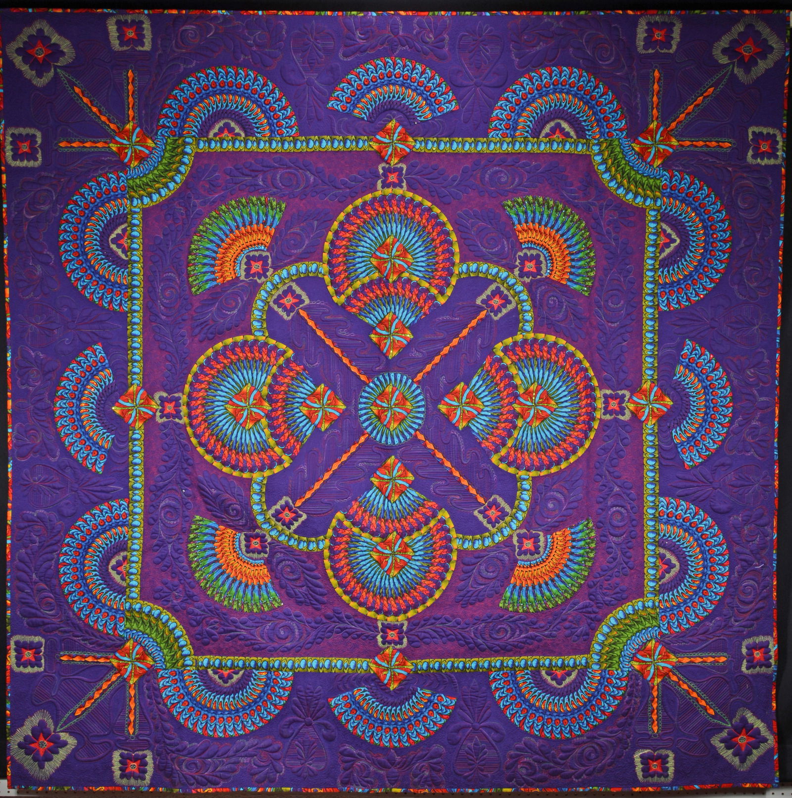 Cheri Meineke-Johnson & Linda Taylor. Screaming Peacocks Quilt. (1 of 8)