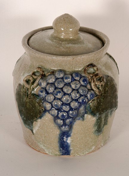 Arie Meaders. Grape Cluster Bean Pot. - 3