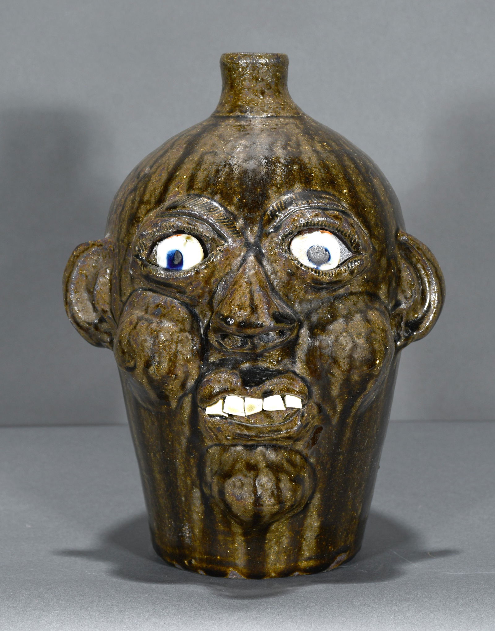 Grace Nell Hewell. John F. Kennedy Face Jug. (1 of 3)