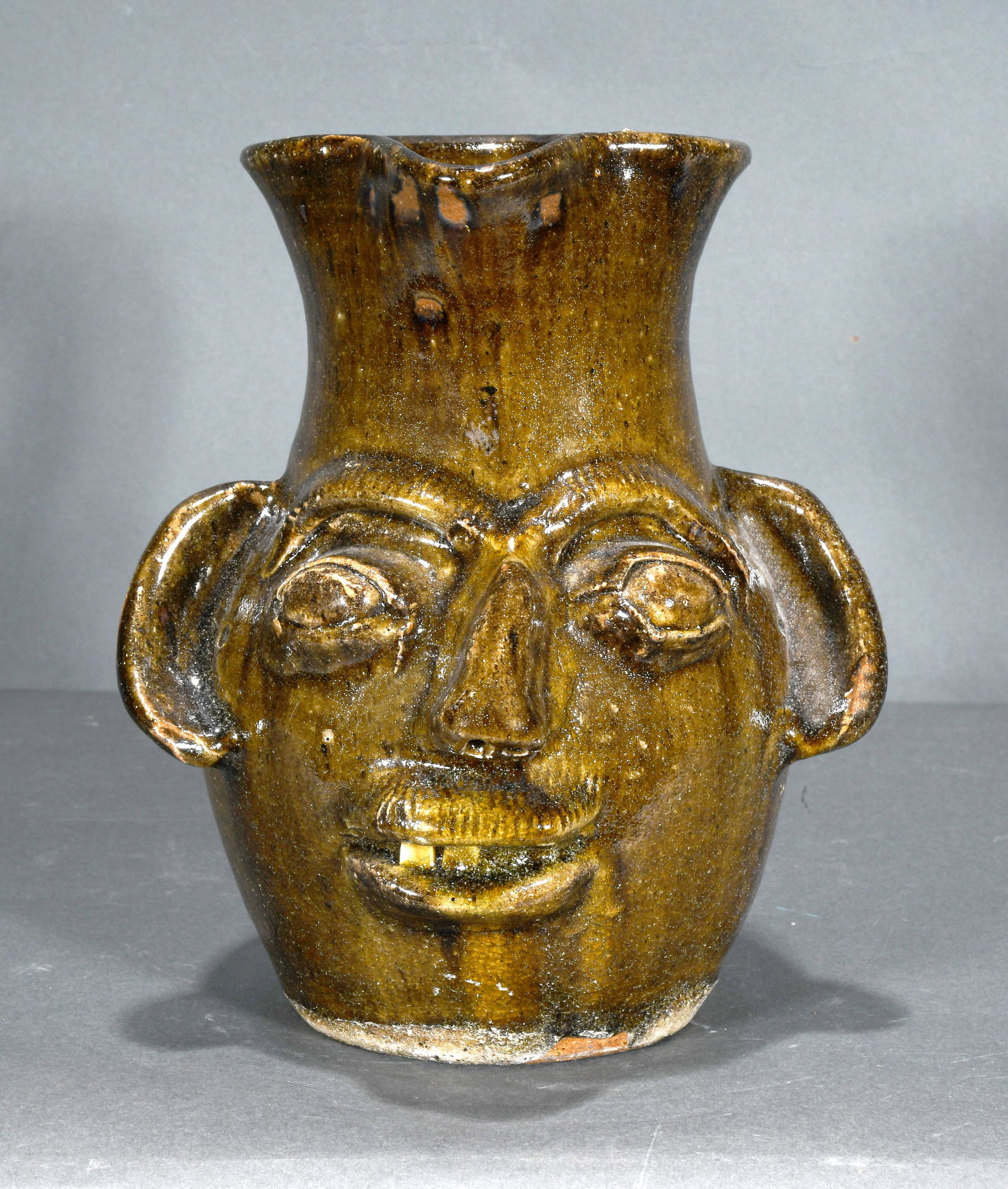 B.B. Craig. Face Pitcher. (1 of 4)