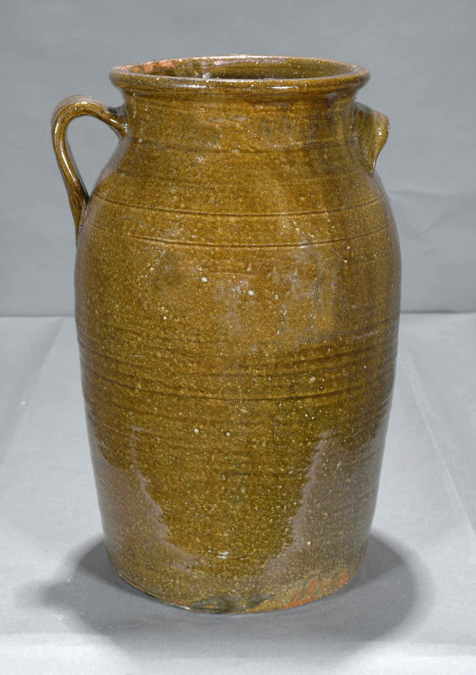 Four Gallon Churn. (1 of 4)