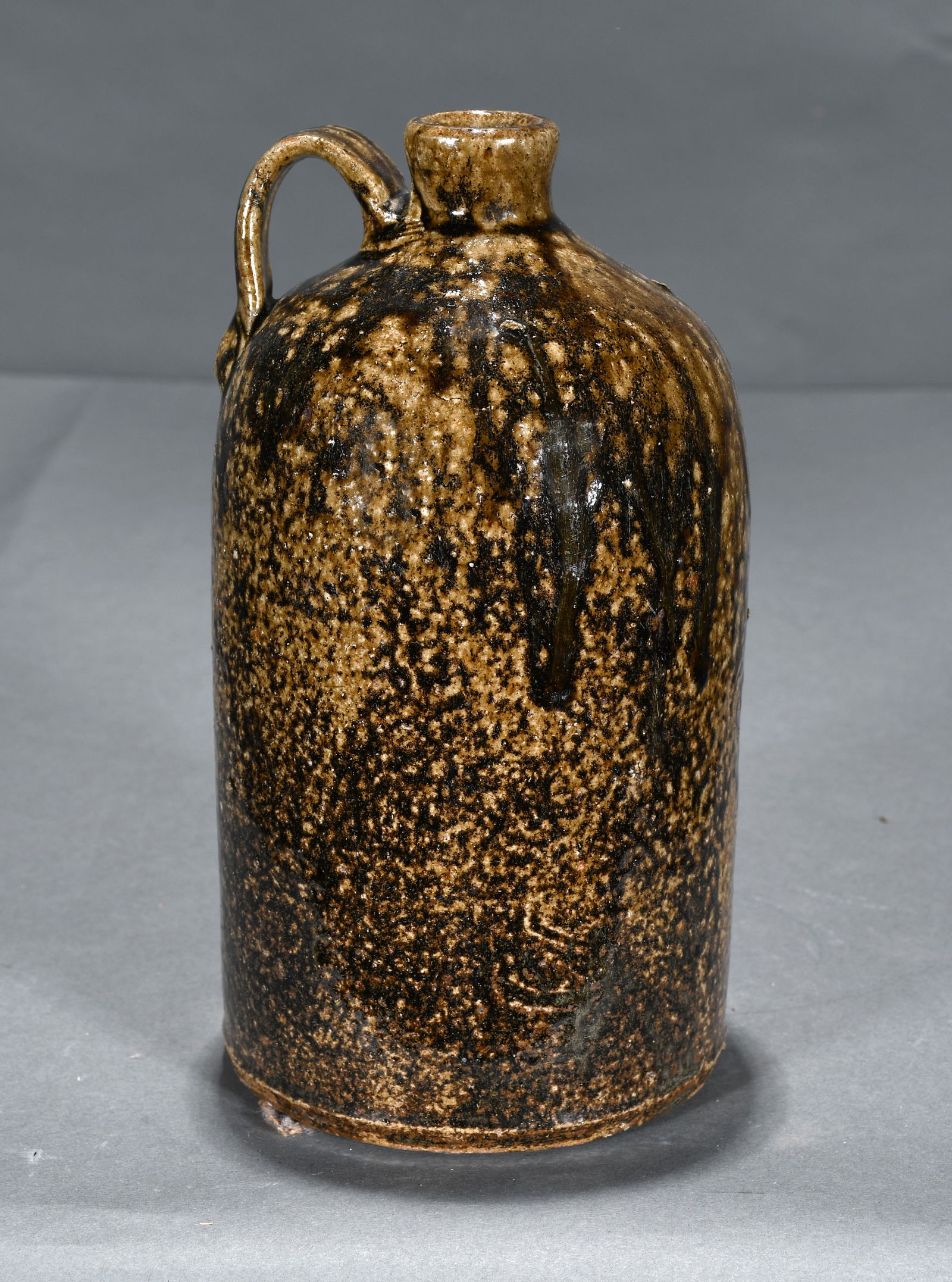 Crawford Co. GA Half Gallon Whisky Jug with Interesting Glaze. (1 of 4)