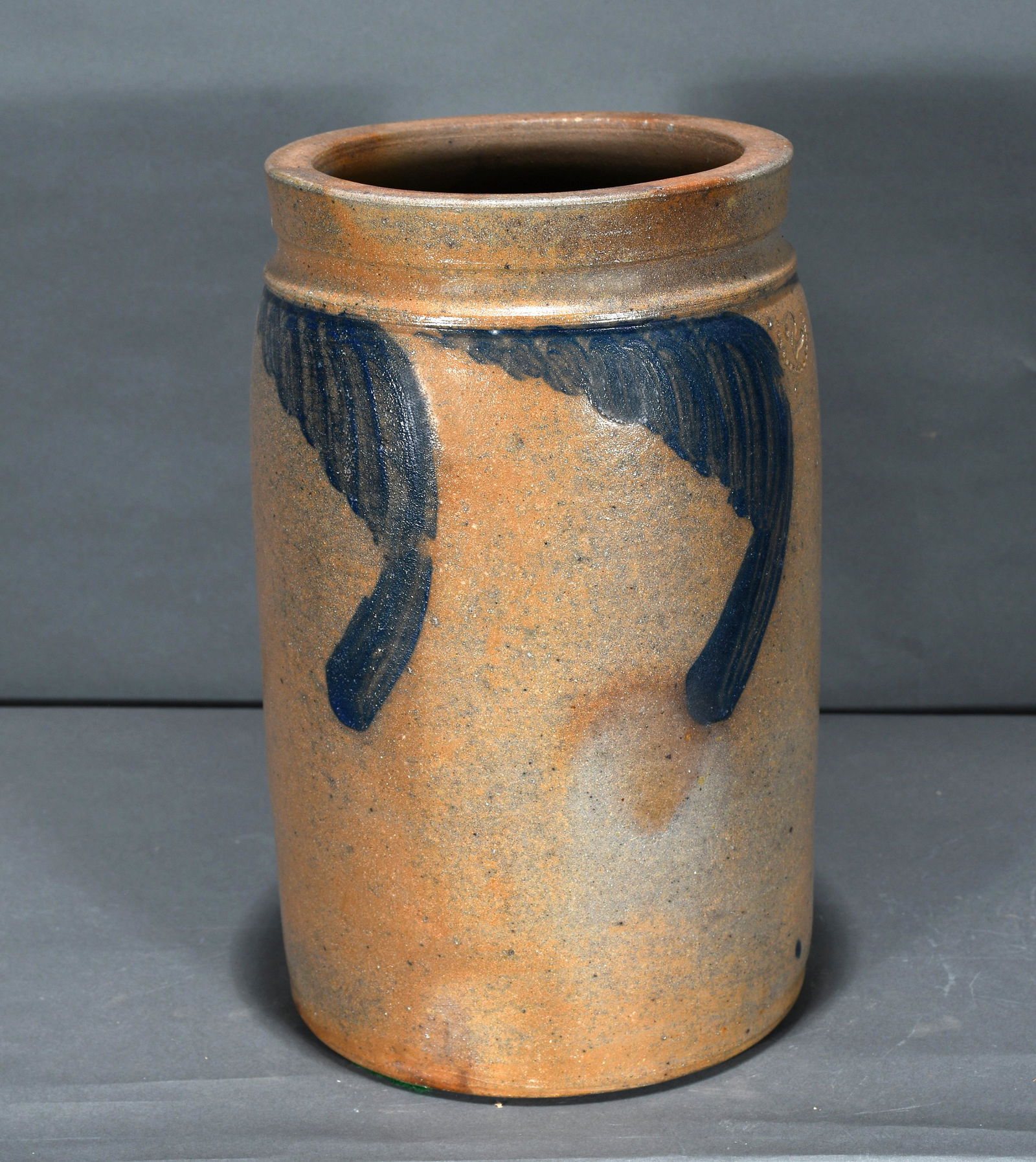 Two Gallon Angel Wing Decorated Churn. (1 of 3)