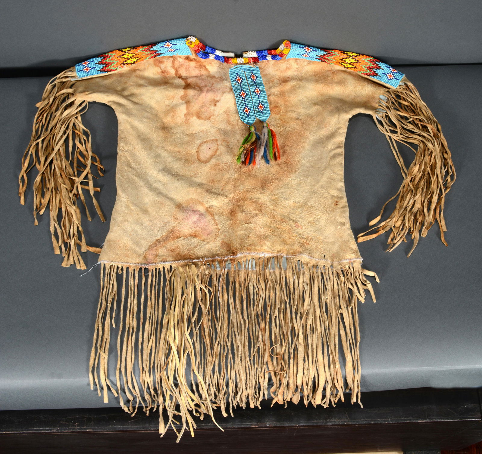Native American Boy's Buckskin & Beaded Shirt Top. (1 of 6)