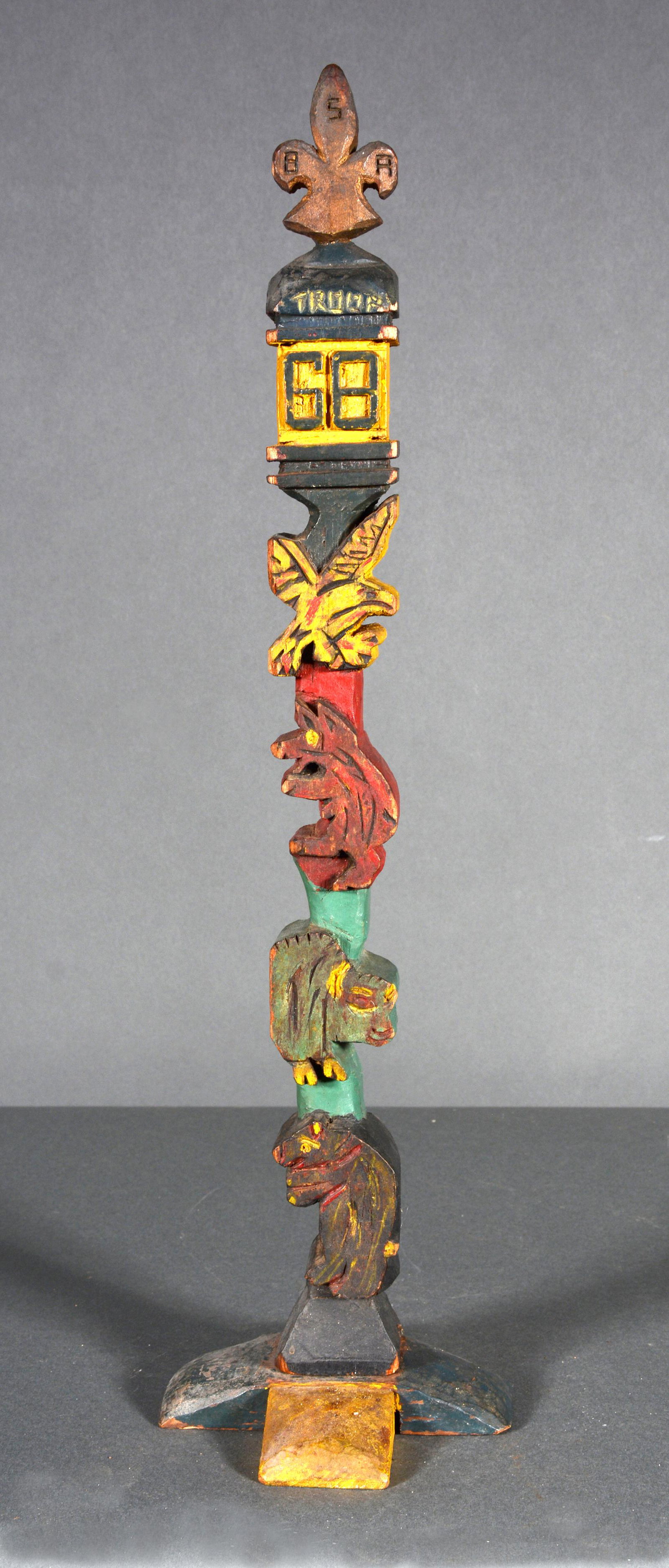 Troup 68 B.S.A. Totem.: Anonymous. Troup 68 B.S.A. Totem. Not signed. Carved and painted wood. Minor chip on back, otherwise great condition. 18.5" h. Est. $200-400. Ship: $45