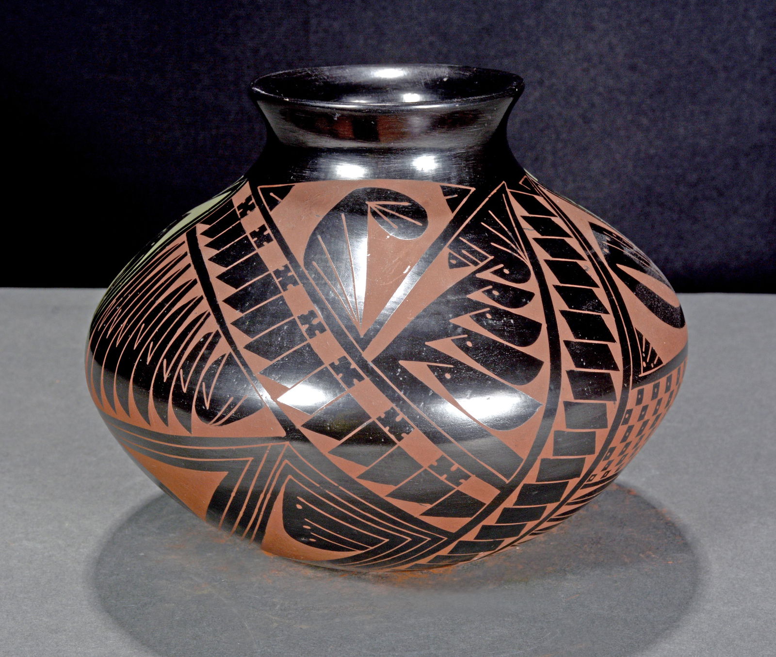 N. Andrew Abez (Hoez).  Casas Grande Pot. (1 of 5)