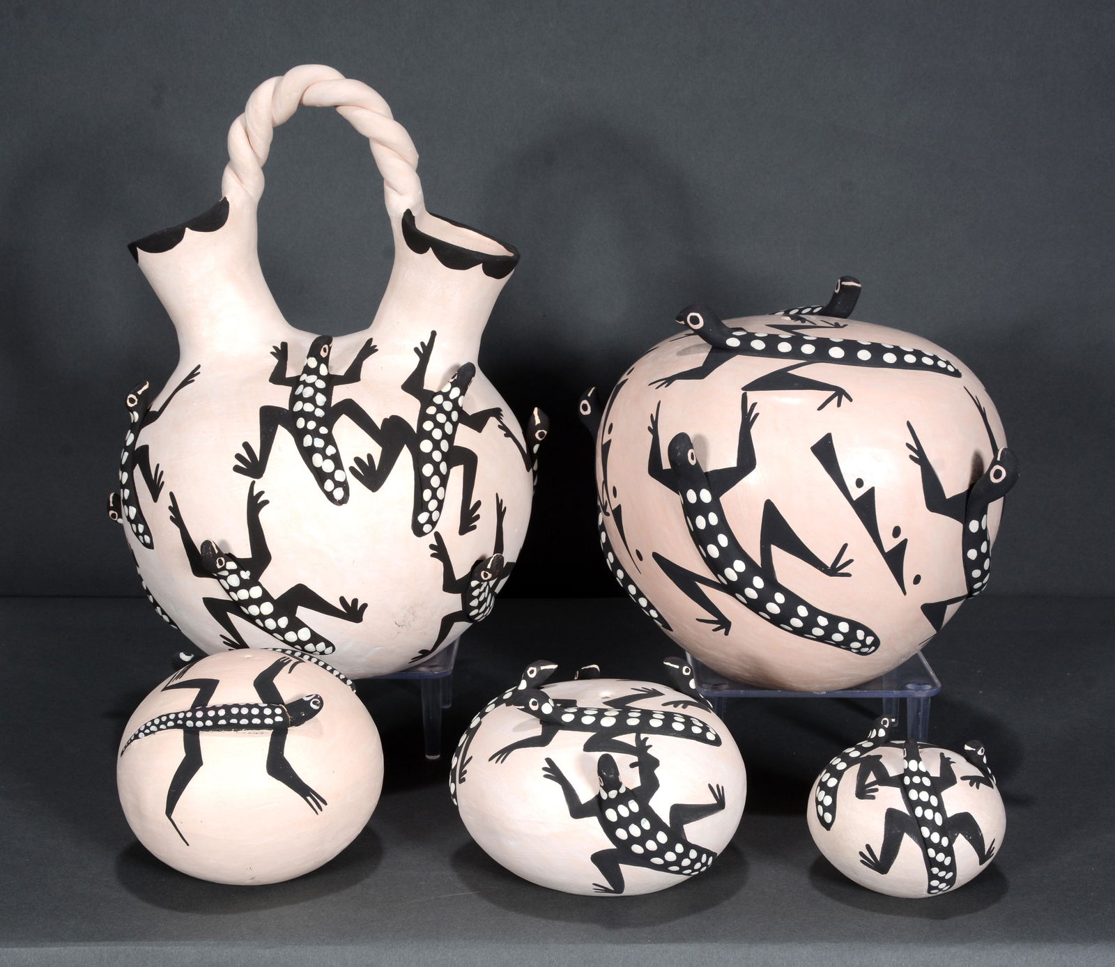Louis & Nadine Mansfield. Acoma Pots & Jug With Lizards. (1 of 4)