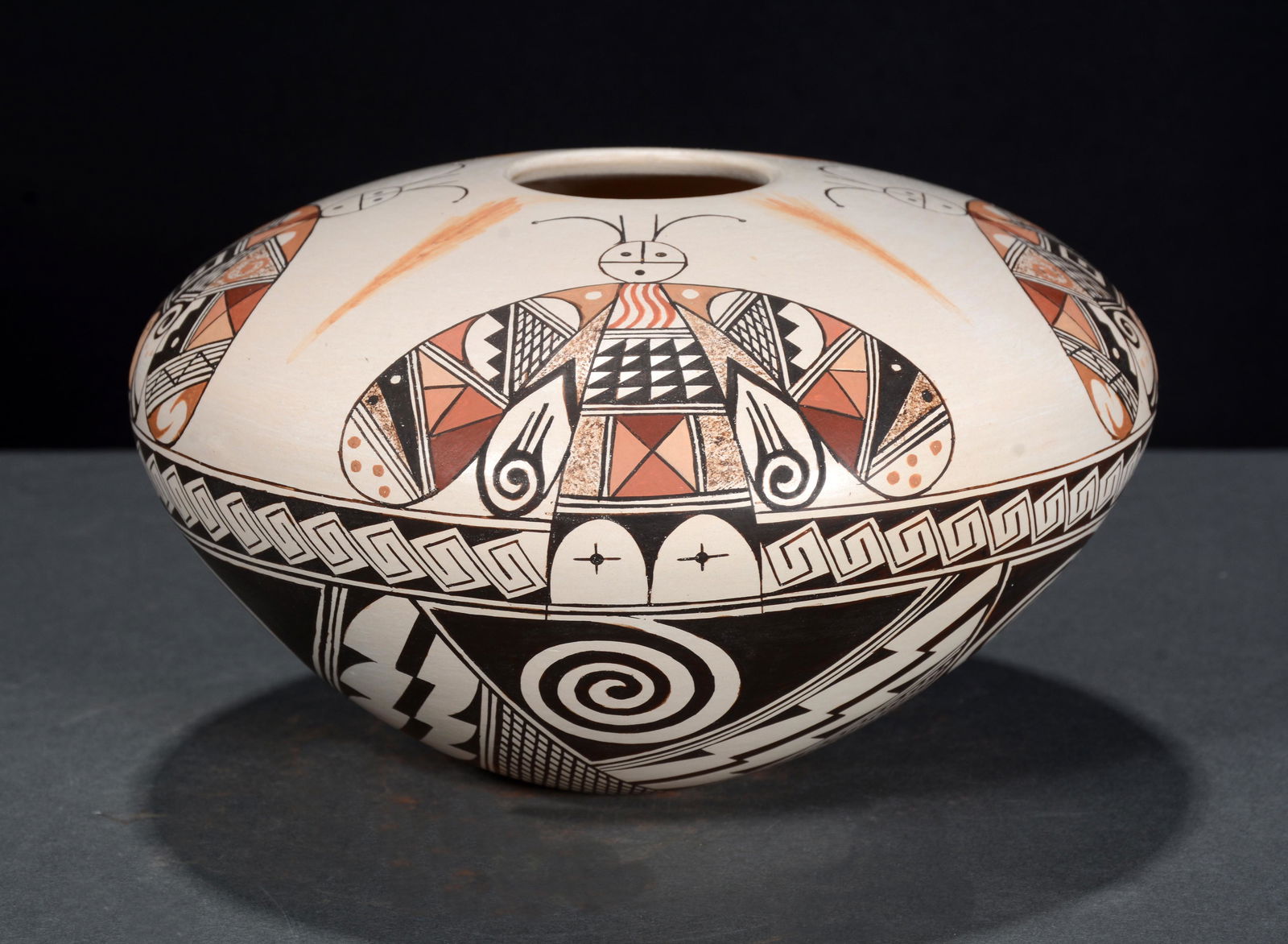 Rainy Naha.  LIghtning Bug Vase. (1 of 6)