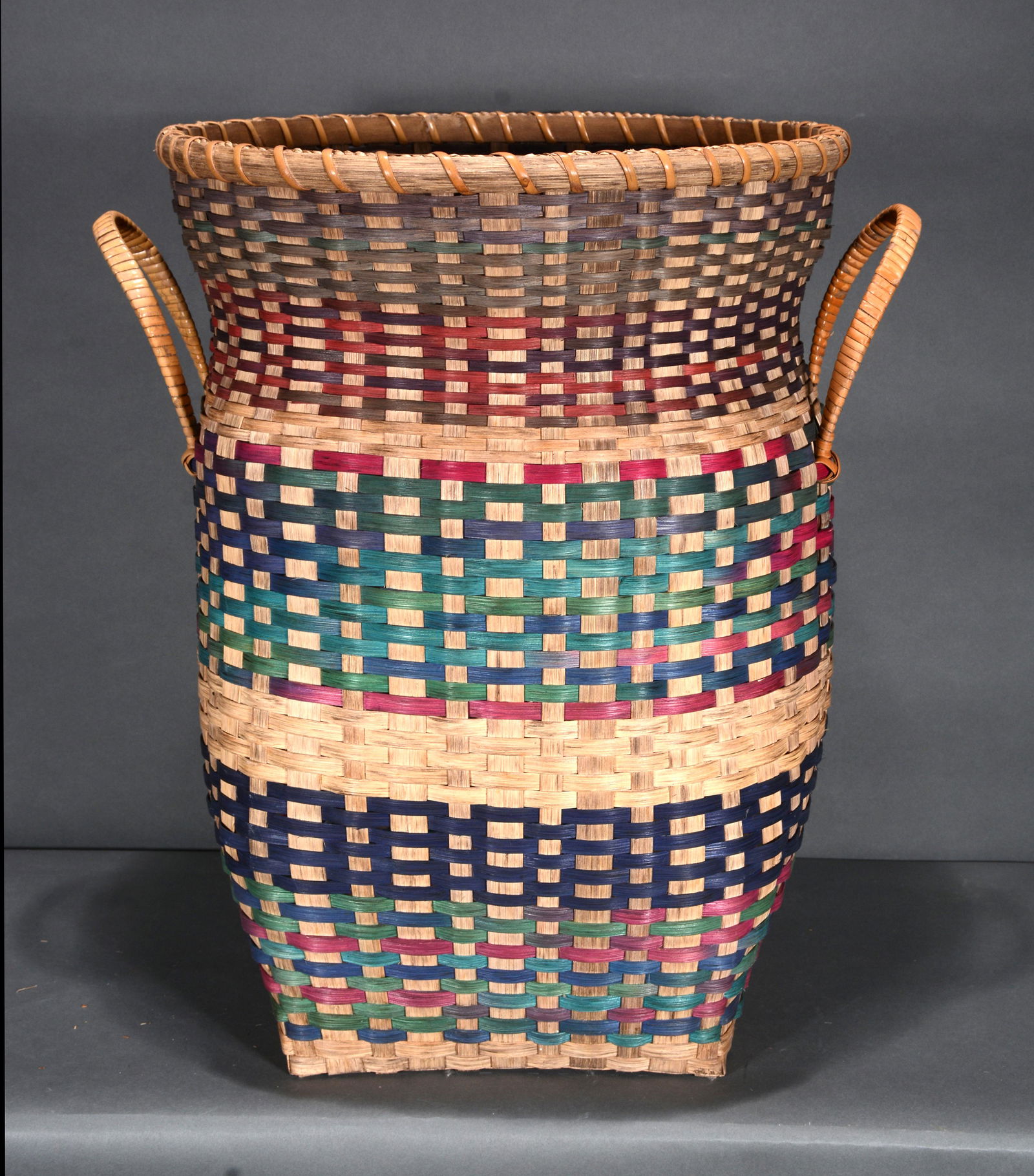 B.B. Large Split Cane Cherokee Harvest Basket. (1 of 5)