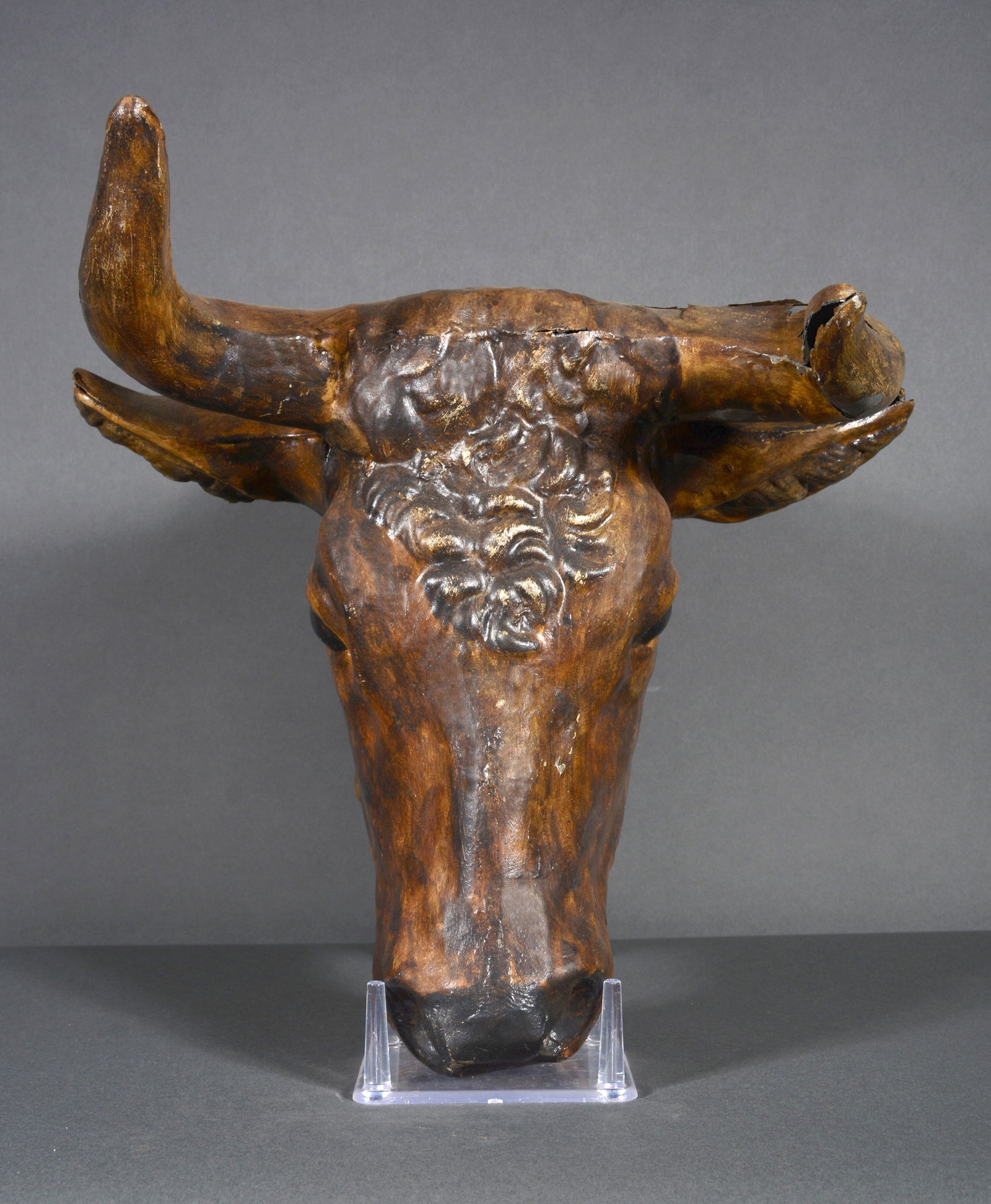 Tin Bull Head Trade Sign. (1 of 7)