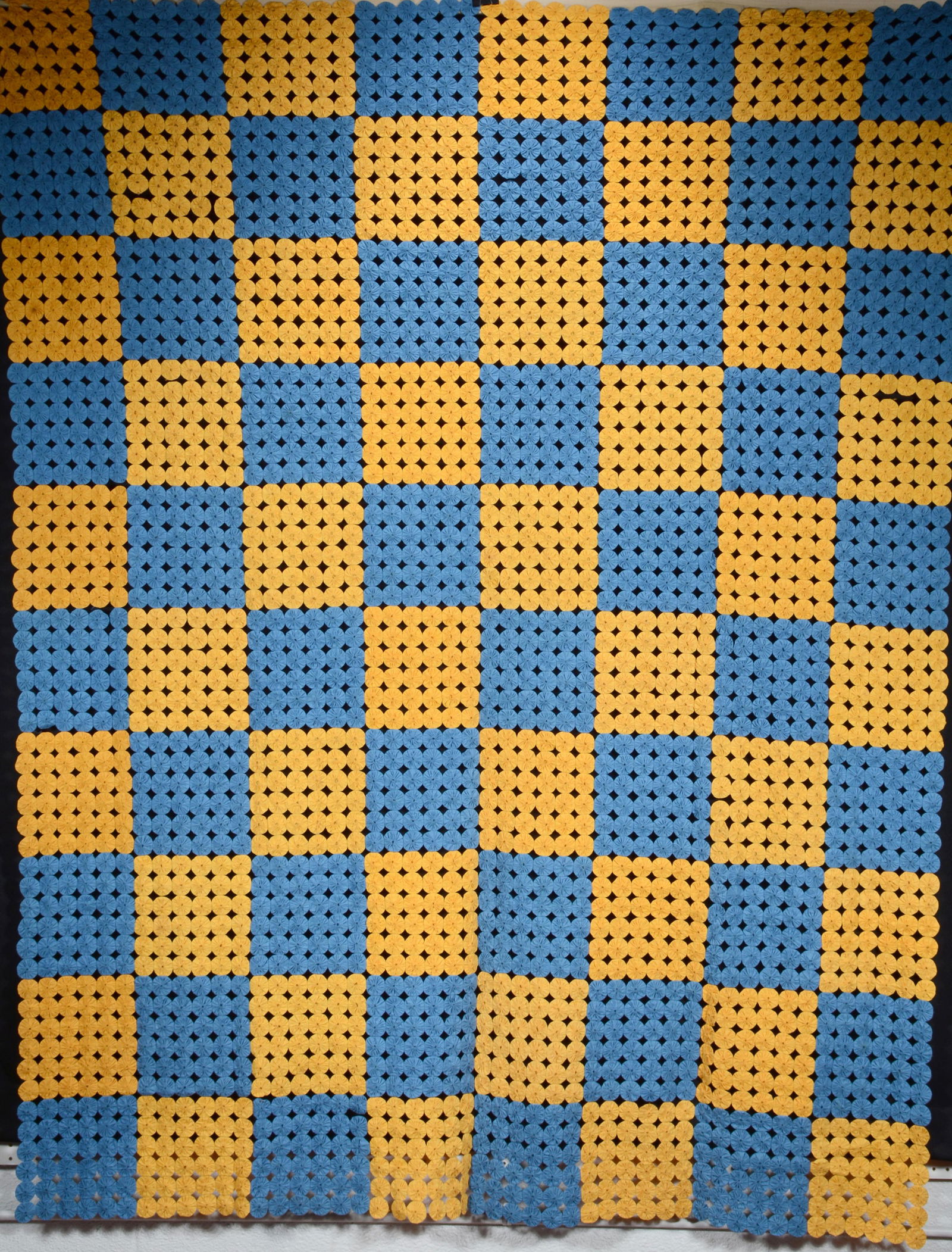 Kentucky Yo-Yo Summer Quilt. (1 of 5)