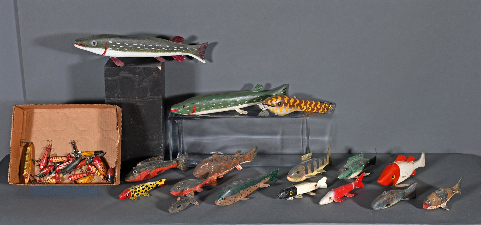 Anonymous Lures and Decoys.: Anonymous Lures and Decoys. Carved and painted wood with weights and hooks. Minor wear from use and aging otherwise good to fair condition. Largest decoy is 14" long. Est. $200-300. Ship: $65