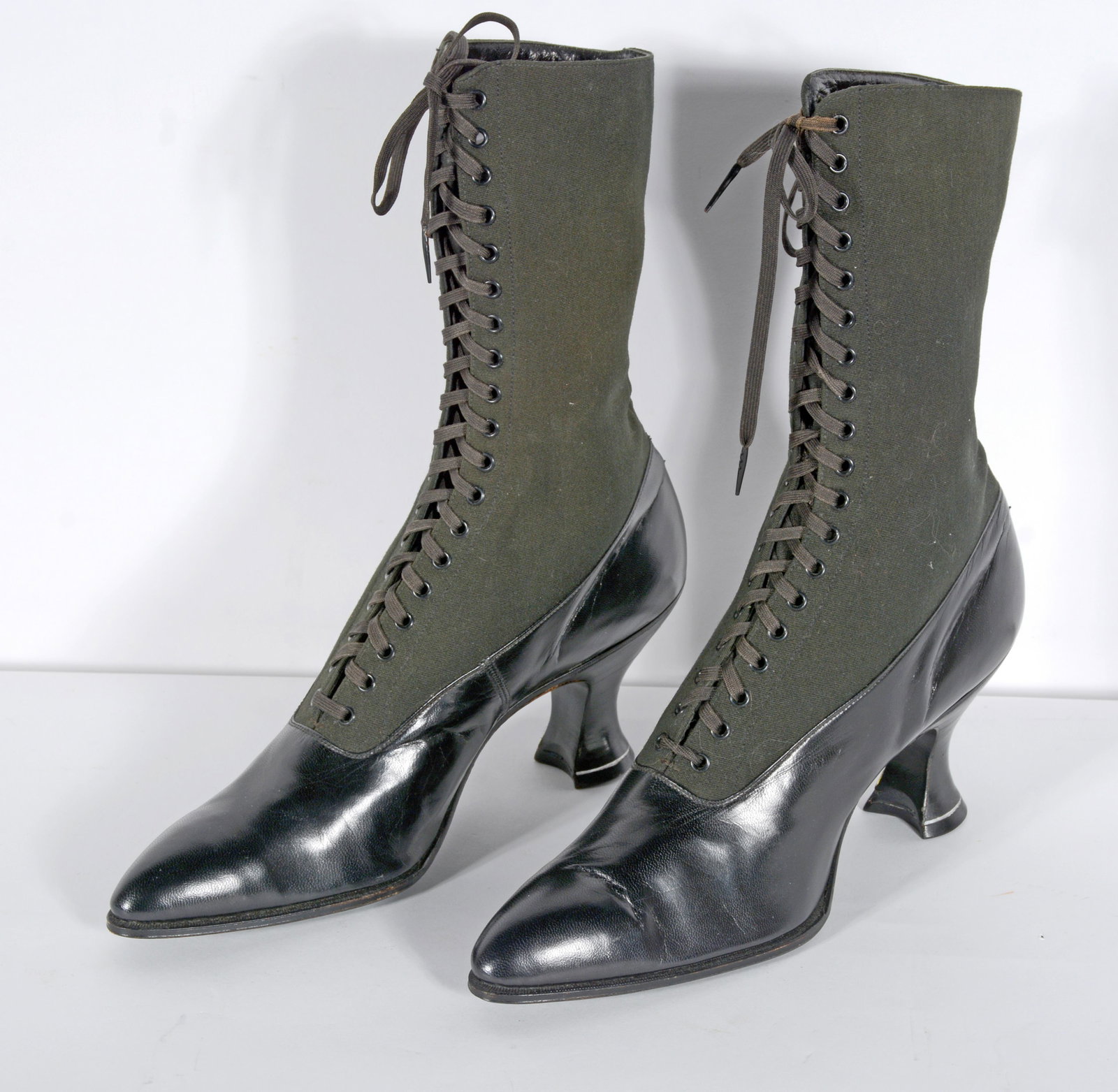 Vent & Dunn. Ladies' Lace-Up Boots.: Vent and Dunn. Size 5 -D Ladies' Lace-Up High Heel Boots. Stamped on bottom. Great condition. 10.5"h. Est. $100-200. Ship: $35