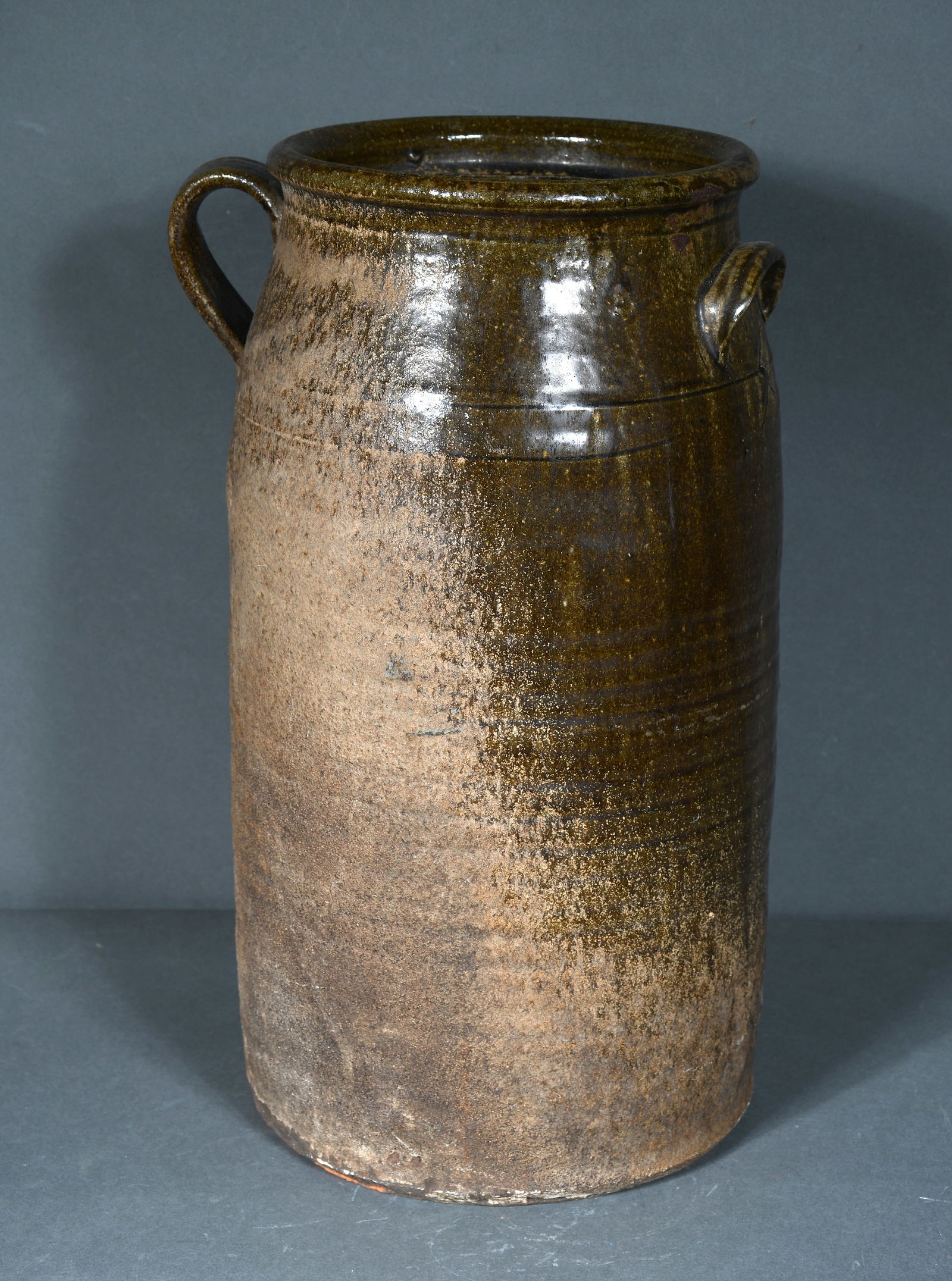 Cheever Meaders (Attributed).  #4 Gallon Churn with Original Cheever Traditional Strap Handle. (1 of 4)
