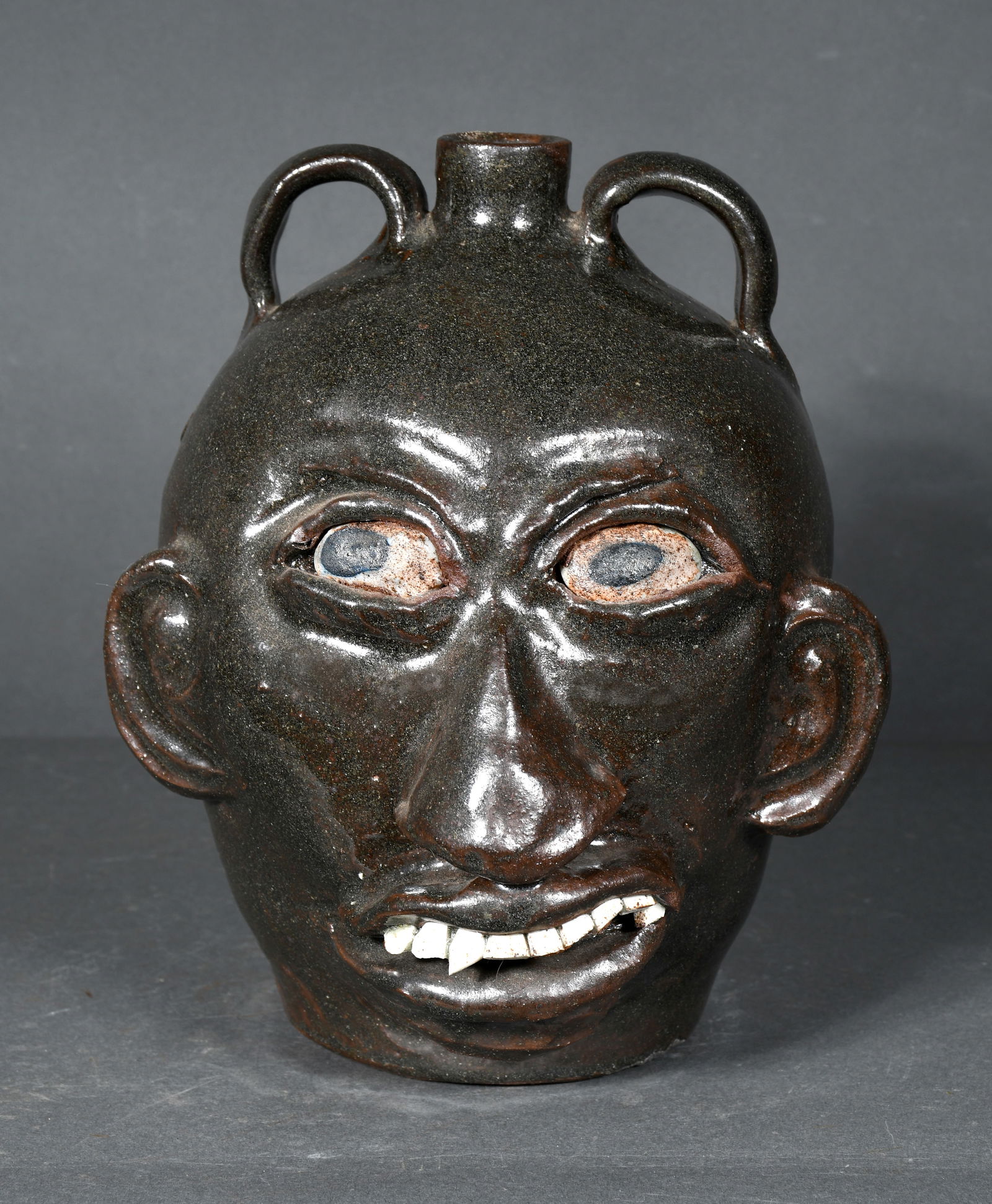 Chester Hewell.  Early Face Jug. (1 of 3)