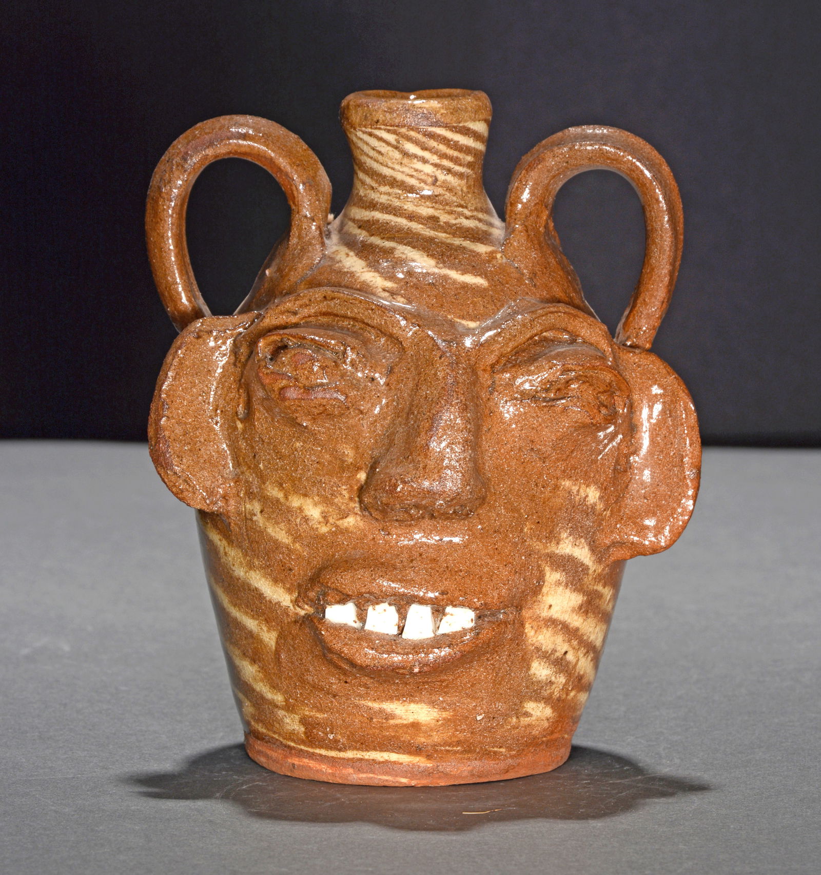 B.B. Craig.   Two Color Swirl Small Face Jug. (1 of 8)