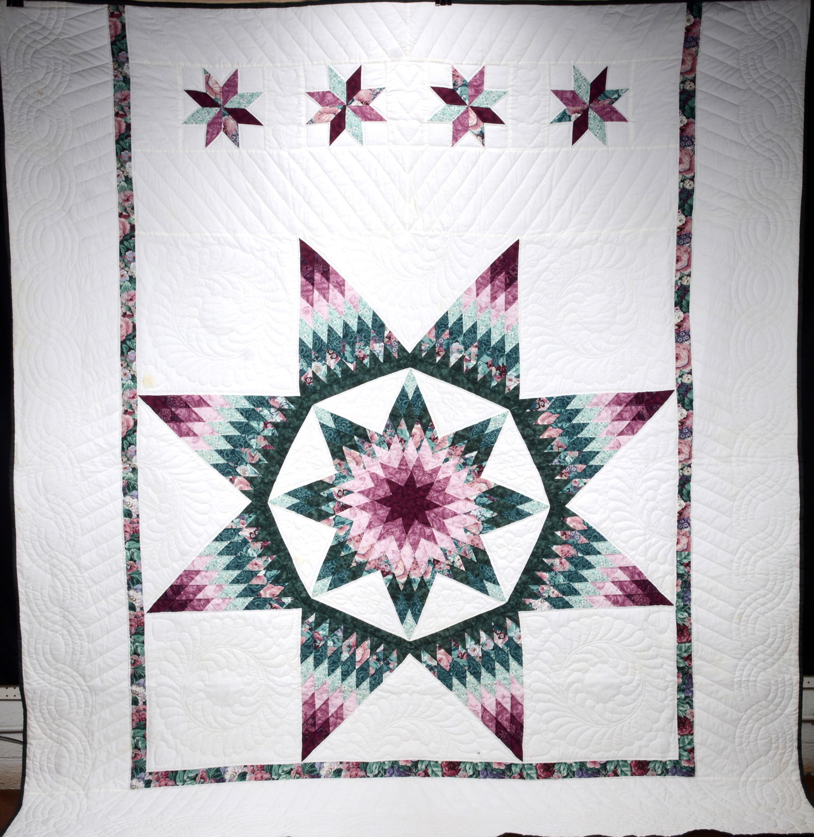 Anonymous.   Floral Star Cotton Quilt. (1 of 4)