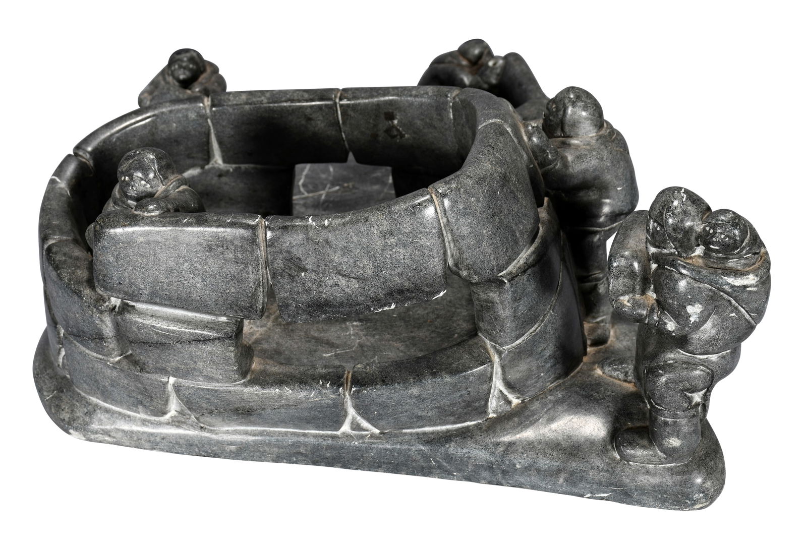 Inuit Building The Igloo. (1 of 7)