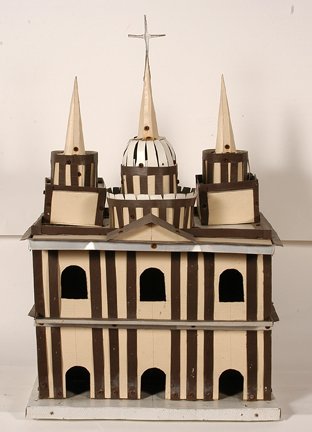 Samuel Miralez. St. John’s Cathedral Birdhouse.: Samuel Miralez. St. John’s Cathedral Birdhouse. 2004. Not signed or dated. Aluminum siding with metal screws. Great condition. 16” x 26” x 13.5”. Provenance: The Kelly Ludwig Collection. Featu