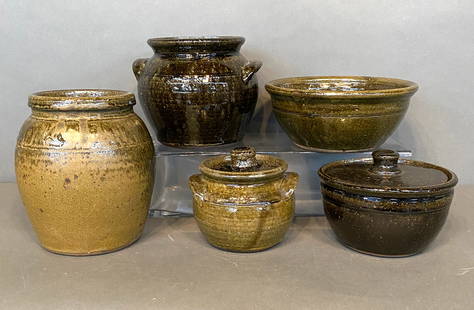 Lanier Meaders. 5 Bowls and Pots.: Lanier Meaders. 5 Bowls and Pots. Signed. Mint condition. Largest is 8". Est. $300-500. Ship: $100