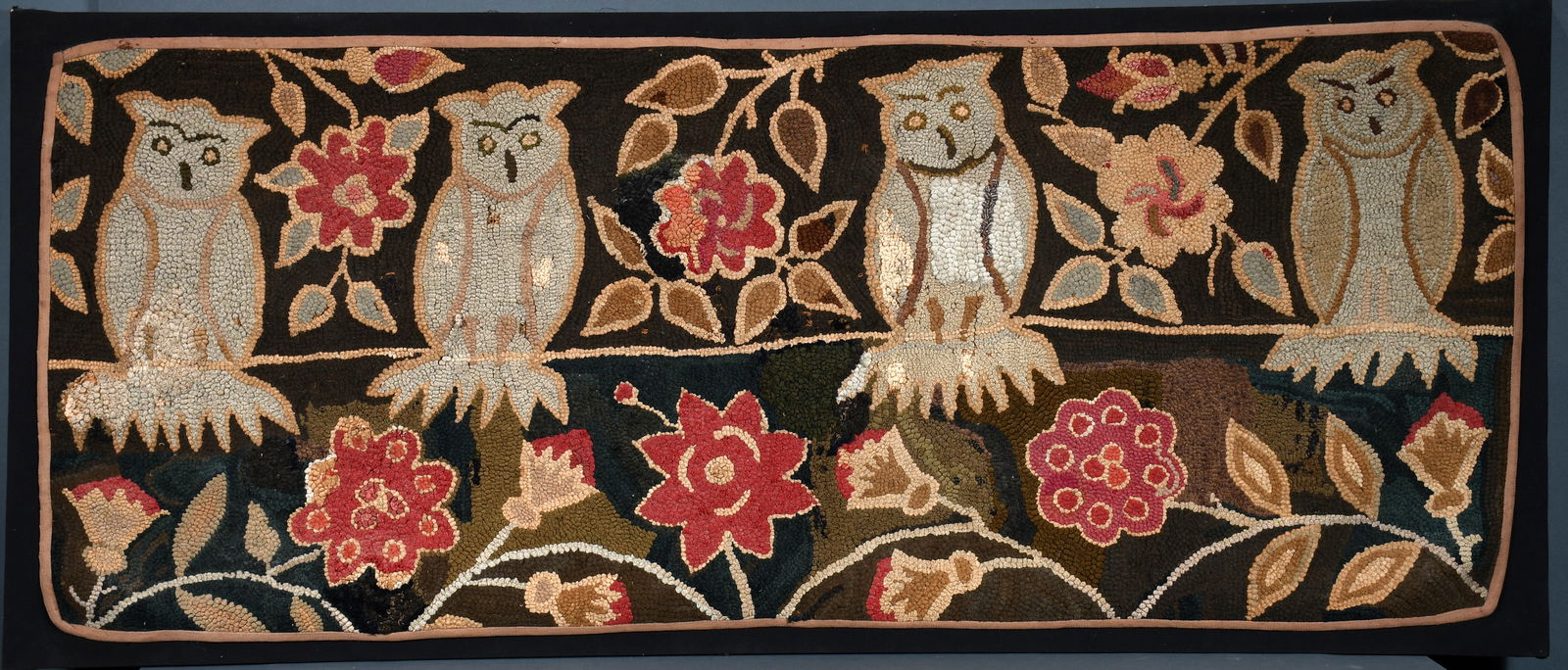 Hoot Owl Hooked Wool Rug. (1 of 4)