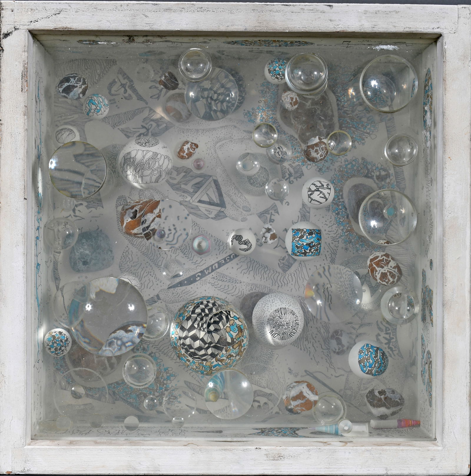 Mary Bauermeister. 116 B Variation Sur Lens Box. (1 of 15)