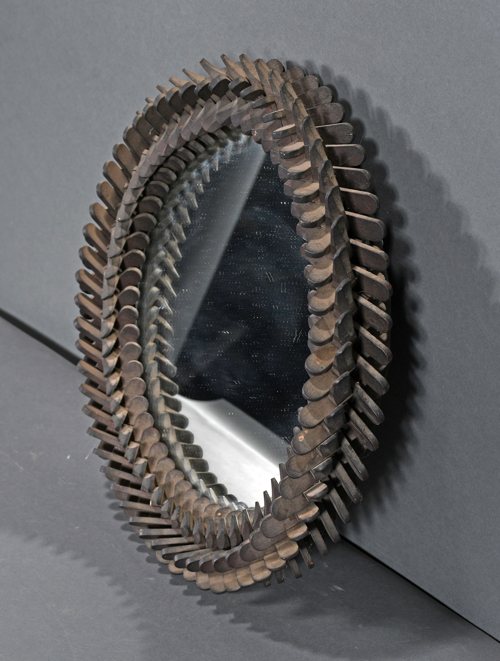 Tramp Art Snake Vertabre Round Frame. - 2