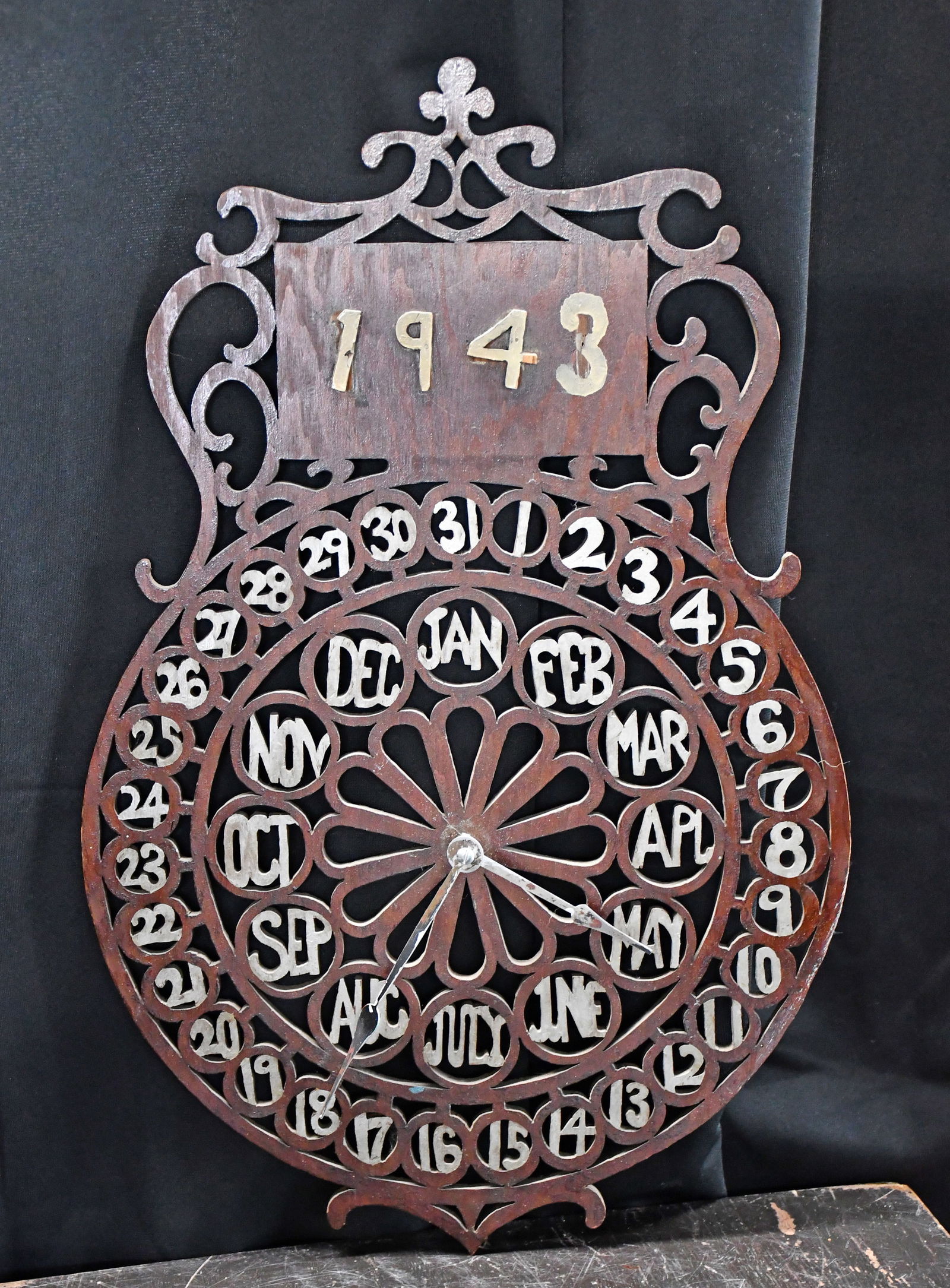1943 Calendar Fret Work.: Anonymous 1943 Calendar Fret Work. Not signed. Carved and stained wood. Missing a number, otherwise great condition. 13" w x 20" h. Est. $25-50. Ship: $65 Please Read Before You Bid: By