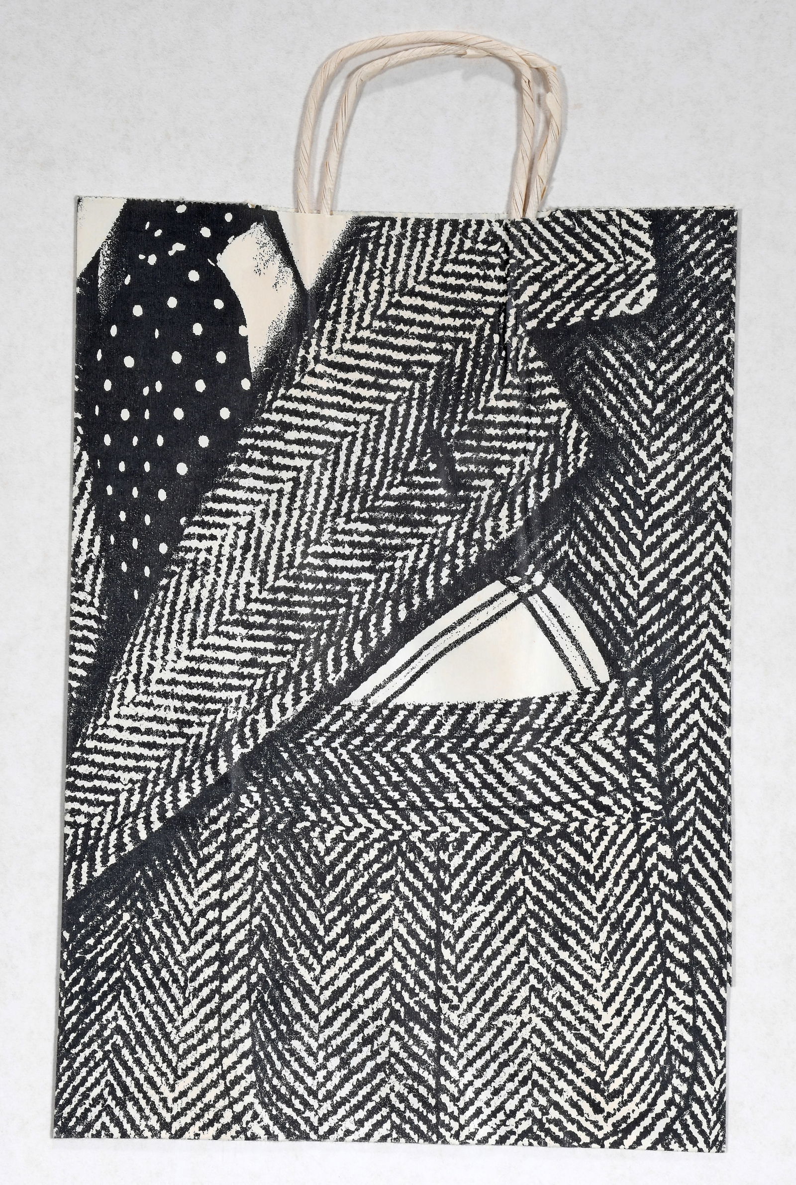 Bloomingdales Shopping Bag. (1 of 4)