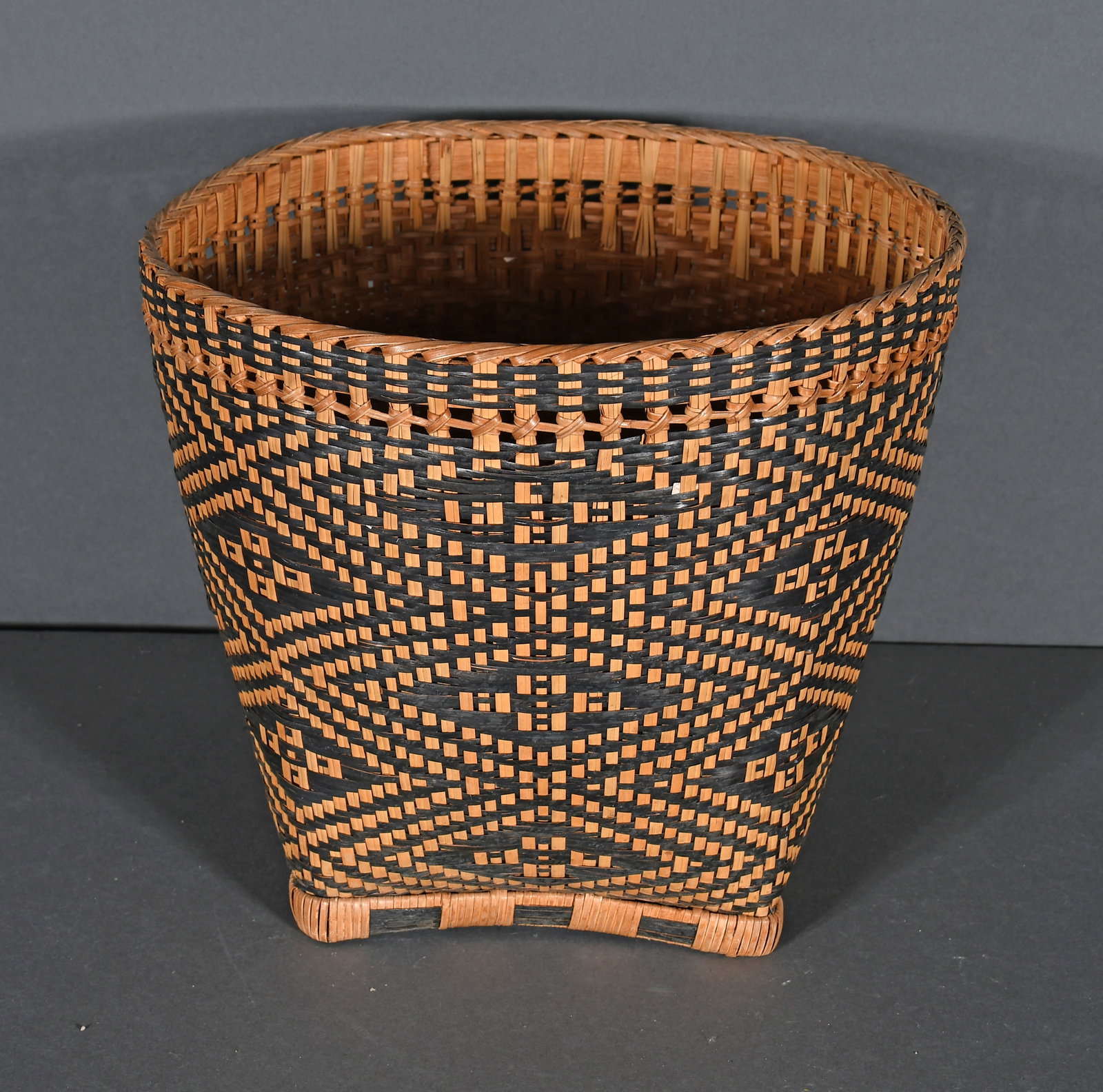 Cherokee Dramatic Dyed and Designed Basket. - 3