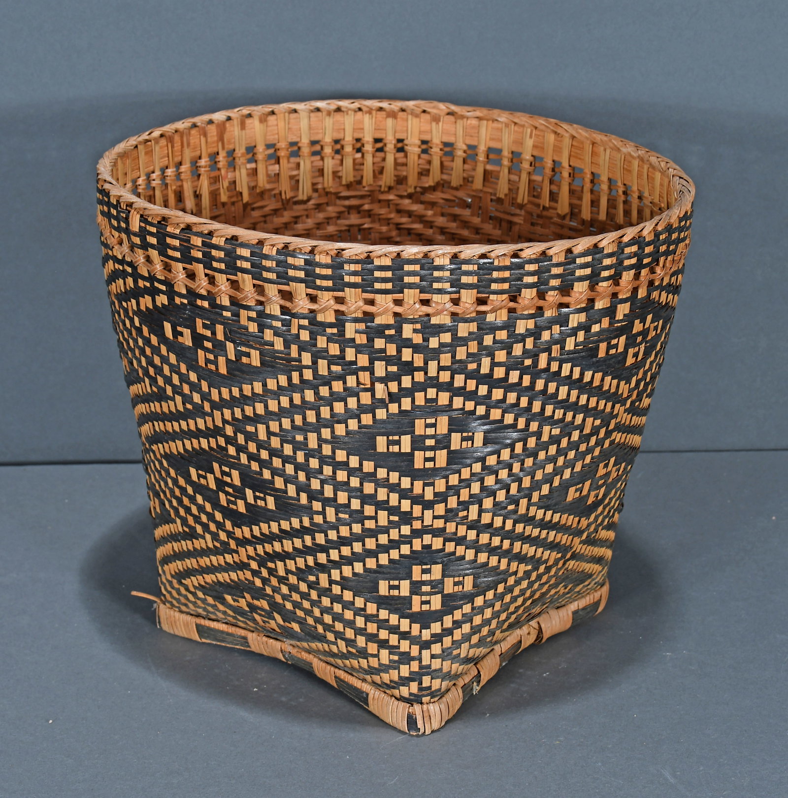 Cherokee Dramatic Dyed and Designed Basket. - 4