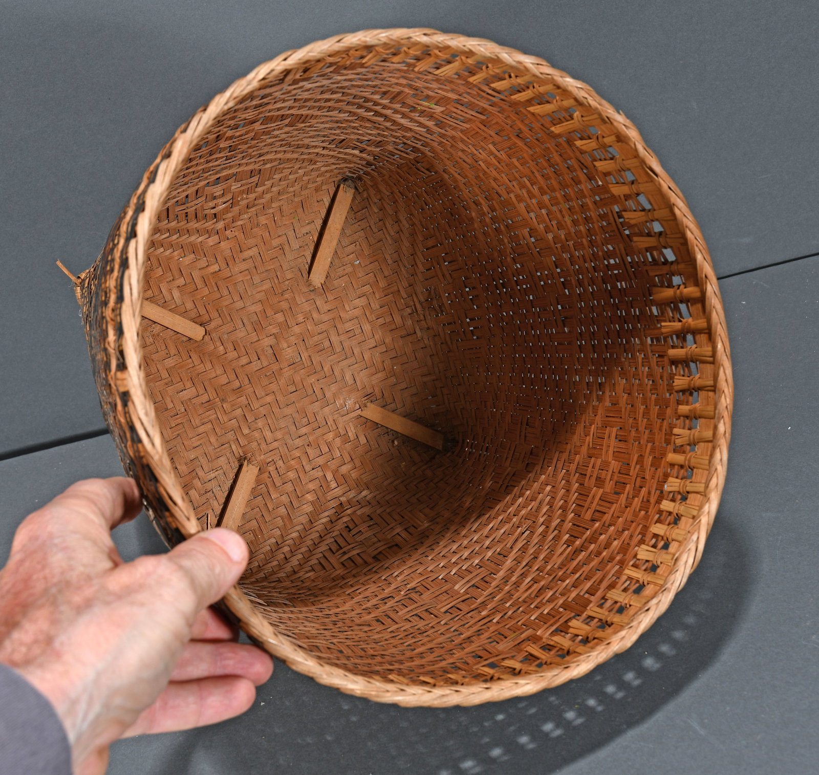 Cherokee Dramatic Dyed and Designed Basket. - 5