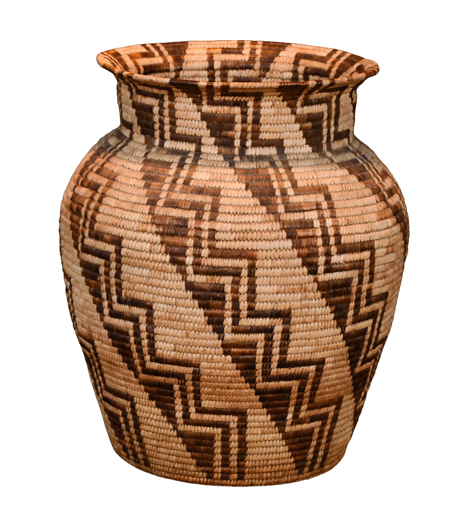 Apache Large Basket with Lightning Bolt Design. (1 of 5)