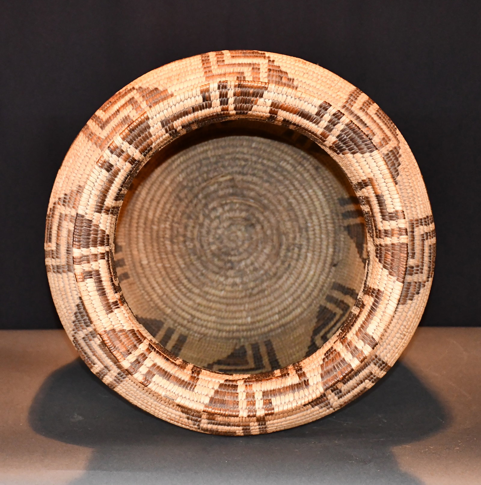 Apache Large Basket with Lightning Bolt Design. - 5