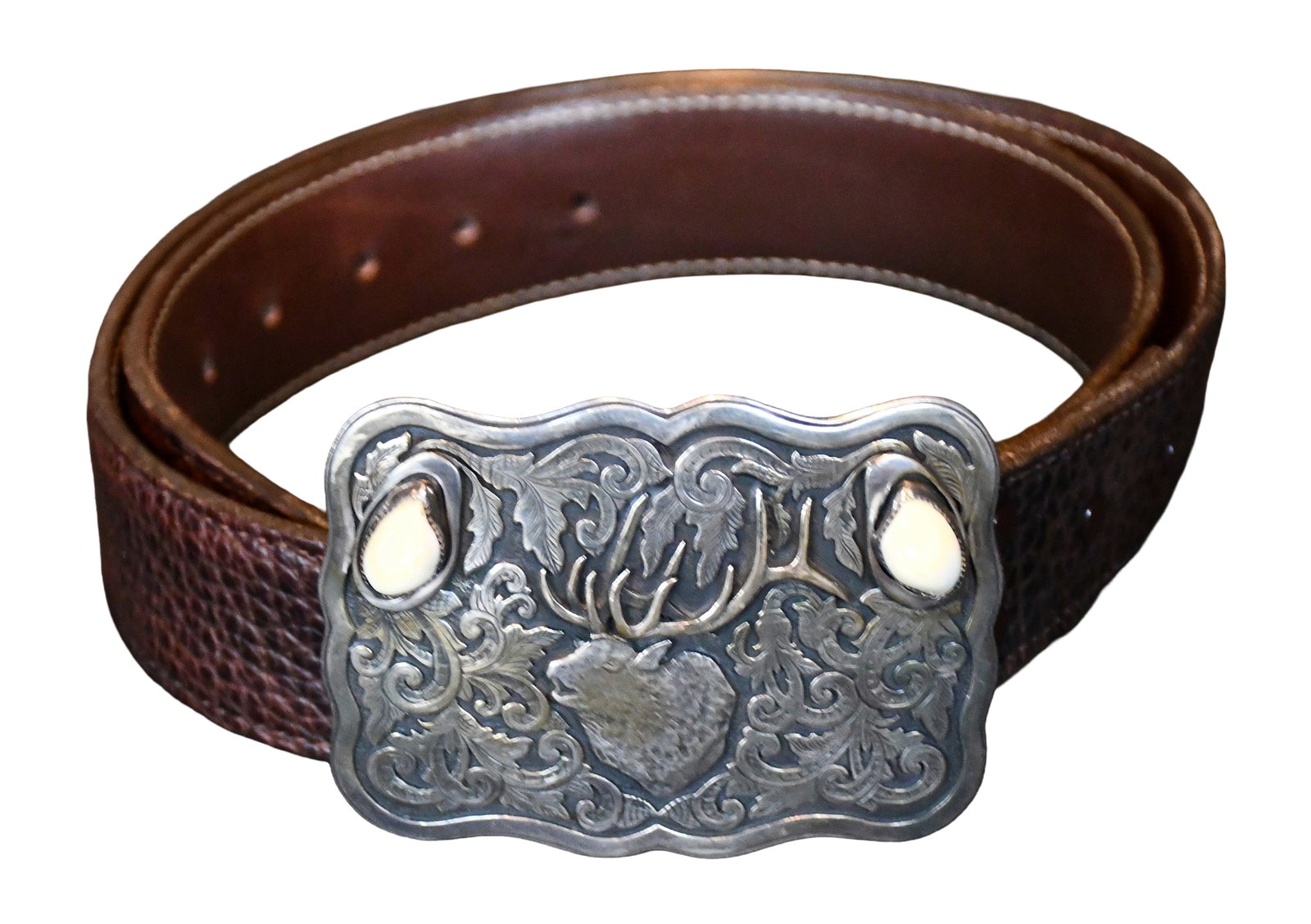 Richard Stump. Elk Buckle and Bison Belt.: Richard Stump. Elk Buckle and Bison Belt. Stamped. Buckle is sterling silver and 14k gold with elk ivory accents, belt is American bison leather. Excellent condition. Belt size approximately 30-36.