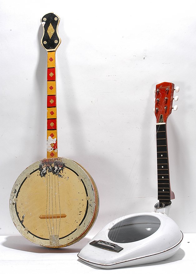 Faux Banjo and Bed “Pandolin.”: Anonymous Faux Banjo and Bed “Pandolin.” Good condition. Mixed media. Average size is 30”h. Est. $100-200. Ship: $65