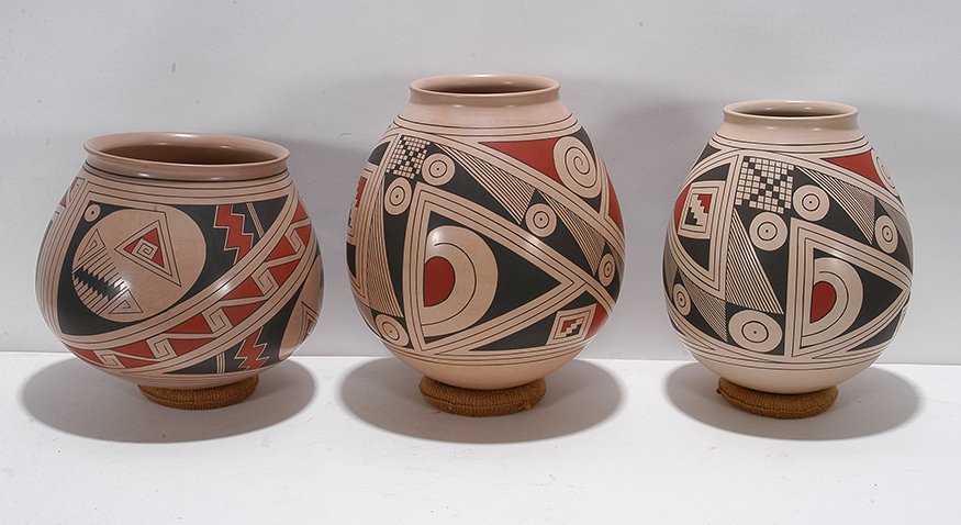 Sabino Villalba. 3 Olla Pots.: Sabino Villalba. Three Olla Pots. Signed. Not dated. Tallest is 9”h. Excellent condition. Est. $300-500. Ship: $90