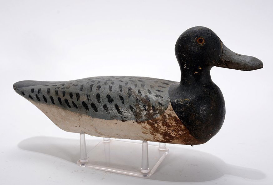 Folky Ohio Bluebill Drake Decoy. (1 of 2)