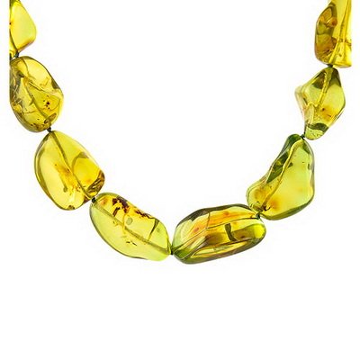 Green Caribbean Amber Big Pieces Necklace: Date Of Manufacture: Brand New Country Of Origin: Lithuania Material: Caribbean amber Dimensions: 32 inches in length Necklace made from big free form pieces of genuine green Caribbean amber. Screw cl