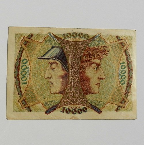 . 10 000 Mark - Banknote, The German City of Mann: Date Of Manufacture: 1923 Country Of Origin: Germany Material: Paper Dimensions: 3,50 x 5,10 Inches 10 000 Mark Banknote From Germany.