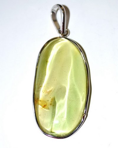 Big Size Pendant From Genuine Green Caribbean Amb: Date Of Manufacture: Brand New Country Of Origin: Lithuania Material: Caribbean Amber Dimensions: 2.3x1.1x0.1 inches Big size flat pendant carved from one piece genuine Caribbean amber and decorated w
