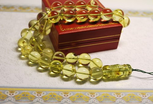 Delux Islam Prayer Beads 33 Round 13 mm Diam Ball: Date Of Manufacture: Brand New Country Of Origin: Lithuania Material: Caribbean Amber Dimensions: 20 inches in length Perfect Massive Islam Prayer Beads 33 Round 13 mm Diameter Balls Genuine Light Gre