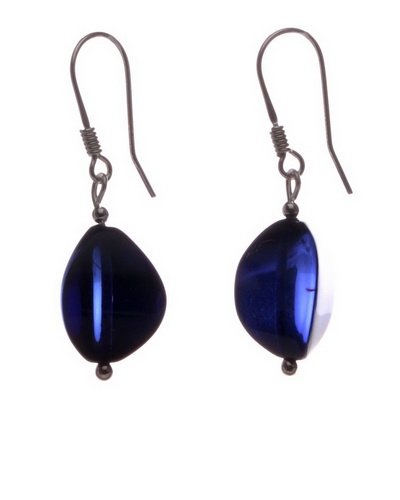 Thriangle Cut Dangle Earrings From Blue Caribbean: Date Of Manufacture: Brand New Country Of Origin: Lithuania Material: Caribbean Amber, Silver Dimensions: 1x0,3x0,3 inches Dangle earrings handmade from genuine Caribbean amber. Thriangle form plum, s